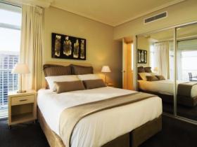 Oaks Casino Towers - Australia Accommodation 0