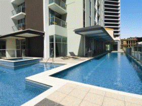 Oaks Festival Towers - Australia Accommodation