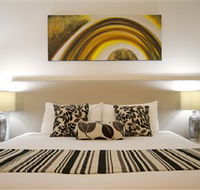 Central Cosmo Apartments - Australia Accommodation