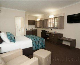 Comfort Inn And Suites Robertson Gardens - Australia Accommodation 1