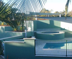 McNevins Logan Park Motel - Australia Accommodation 0