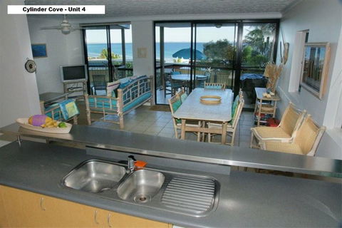 Cylinder Cove Apartments - Australia Accommodation 1