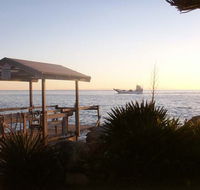 Amity Point Waterfront Cabins - Australia Accommodation