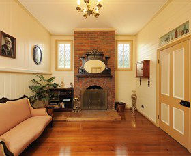 Mary Anns Cottage - Australia Accommodation 2
