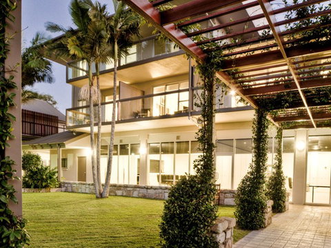 Mercure Clear Mountain Lodge Spa And Vineyard - Australia Accommodation 1