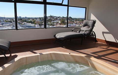 Central Brunswick Apartment Hotel - Australia Accommodation 1