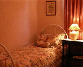 Rossmore Cottage - Australia Accommodation 1