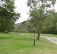 Gradys Riverside Retreat - Australia Accommodation