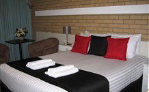 Golden Harvest Motor Inn - Moree - Australia Accommodation 0