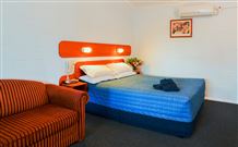 Rest Point Motor Inn And Hereford Steakhouse - Glen Innes - Australia Accommodation 2