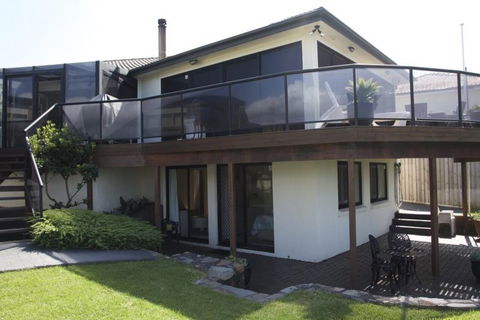 Sea Whispers Bed & Breakfast - Australia Accommodation 5