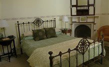 Araluen Old Courthouse Bed And Breakfast - Australia Accommodation 4