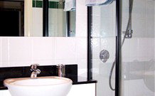 Azura Beach House Bed And Breakfast - Australia Accommodation 0