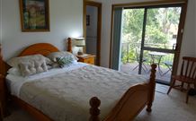 Peaceful Palms Bed And Breakfast - - Australia Accommodation 0