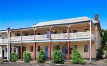 The Globe Inn - Australia Accommodation 1