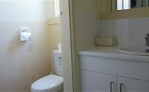 Honeysuckle Cottage - Australia Accommodation 2