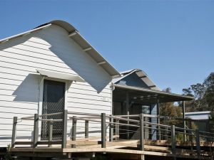 Chifley Dam Cabins - Australia Accommodation 3
