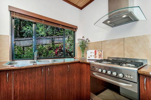 Platypus Springs Rainforest Retreat - Australia Accommodation 13