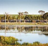 Lake Redbrook Holiday Retreat - Australia Accommodation
