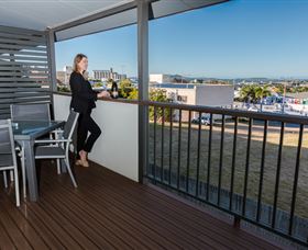 Gladstone Heights Executive Apartments - Australia Accommodation 1