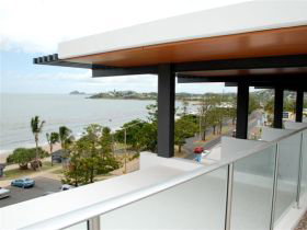 Echelon Apartments Yeppoon - Australia Accommodation 3