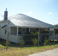 Dillons Cottage - Australia Accommodation