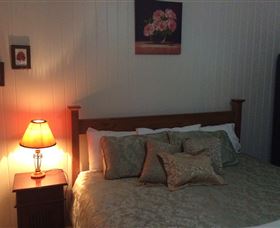 Dillons Cottage - Australia Accommodation 2