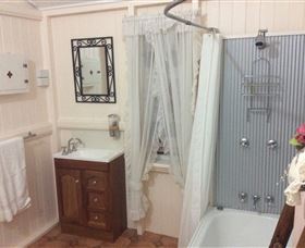 Dillons Cottage - Australia Accommodation 3