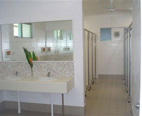 Absolute Backpackers Mission Beach - Australia Accommodation 2