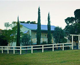Milford Country Cottages - Australia Accommodation 0