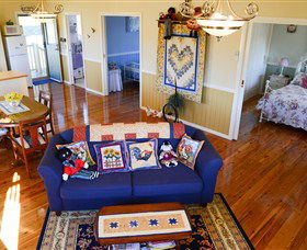 Milford Country Cottages - Australia Accommodation 2