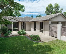 At Theme Park Central Holiday House - Australia Accommodation 1