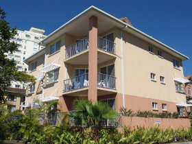 Blue Waters Apartments - Australia Accommodation 3