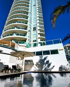 Pacific Views Resort - Australia Accommodation 0