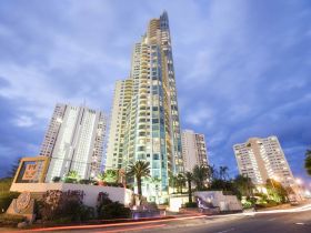 Mantra Sun City - Australia Accommodation 0