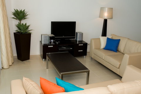 At Marina Shores - Australia Accommodation 2