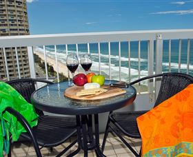 International Beach Resort - Australia Accommodation 1