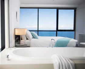 Mantra Circle On Cavill - Australia Accommodation 2