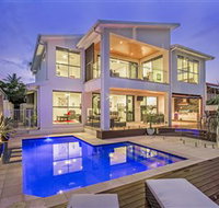 Pasadena Point at Vogue Holiday Homes - Australia Accommodation