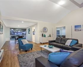 The Sands At Vogue Holiday Homes - Australia Accommodation 2