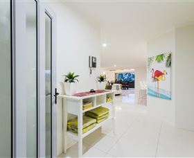 Laguna Bay At Vogue Holiday Homes - Australia Accommodation 2