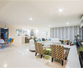 Laguna Bay At Vogue Holiday Homes - Australia Accommodation 3