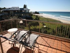 Sanctuary Beach Resort - Australia Accommodation 3
