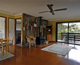 Cave Rock Cottages - Australia Accommodation 1