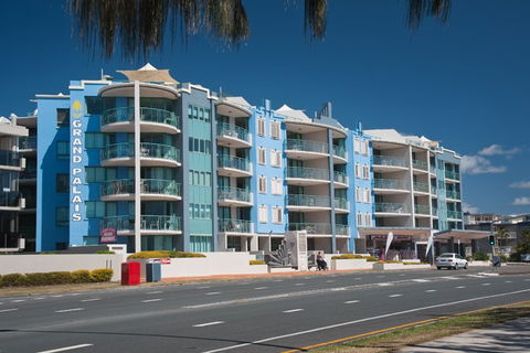Grand Palais Beachside Resort - Australia Accommodation 7