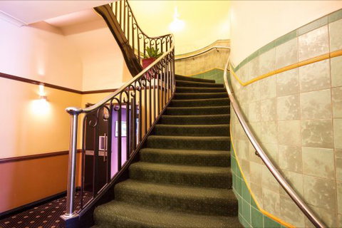Grand Hotel - Australia Accommodation 7