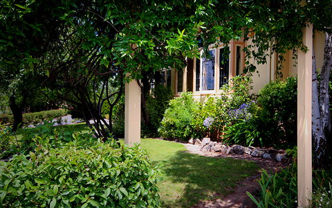 Cotswold Gardens Armidale - Australia Accommodation 3