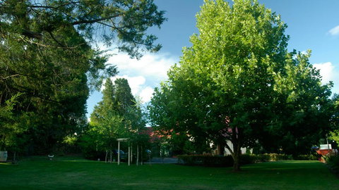 Cotswold Gardens Armidale - Australia Accommodation 25