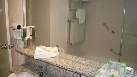 Best Western Grand Country Lodge - Australia Accommodation 8
