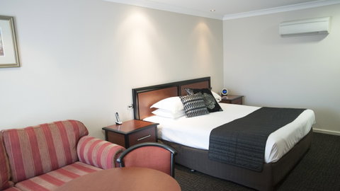 BEST WESTERN PLUS All Settlers Motor Inn - Australia Accommodation 0